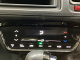 オートエアコンがついてますので、簡単操作で快適に過ごせます。リア熱線のスイッチの中に、雪道に対応したサイドミラーヒーターも入っています。