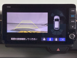 便利な3ビュー切り替え、ガイド線表示付きのバックカメラです。後退時、後方の視界をサポートします