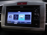 CD、AM、FM、スマートフォン接続ができます。