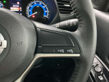 【ステアリングスイッチ】運転中に前方から目線をそらすことなくオーディオ等の操作が可能な便利機能!安心&快適なドライブを演出してくれます。