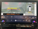 見やすいバックカメラで狭い駐車場も楽に駐車が可能です!