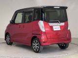 【ワイド保証】日産販売店の中古車には、無料で保証が付いています。走行距離無制限で、無料保証期間は1年間から。品質に自信があるから実現した、日産ならではの保証です。