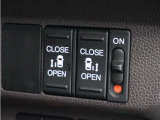 ◆両側電動スライドドア◆狭い駐車場でも乗り降りが楽々♪お子様が隣の車にドアを当ててしまう心配もございません!小さなお子様連れの方もこれで安心。