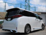 本体価格に登録諸費用がプラスとなります。ご購入される車種やタイミングで変動する場合がございますので、詳しくは当店スタッフまでお問い合わせください。