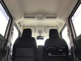 天井も綺麗です☆私は中古車を見るときに天井を良く見るようにしています☆ここが綺麗な車は車内が綺麗なことが多いです☆