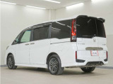 当社では、お客様に安心してお車をお選びいただくため、ご購入前に現車のご確認をお願いしております。
