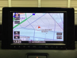 ナビゲーションはフルセグTV、インターナビ対応のGathers純正メモリーナビを搭載しています。Bluetoothオーディオ機能がありますので、スマートフォンなどの音楽も再生できます。