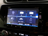 CD、DVD、Bluetooth、AM、FM、スマートフォン接続ができます。