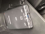ETCももちろん搭載。いちいち料金所で停車する必要なんて当然ないです。スムーズにストレスなくドライブをお楽しみください。(※支払総額にセットアップ費用は含まれておりません。)
