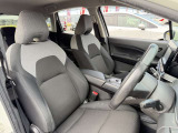 運転席シート廻りは使用感も少なく、良好な状態となっています。前オーナー様が丁寧に使っていたことがよくわかりますね。