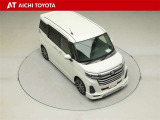 両側パワースライドドア付きだから、狭い駐車スペースなどでの乗り降りラクラク♪小さなお子さまのいるご家庭には嬉しい装備です。
