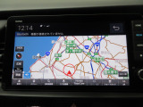 9インチHonda CONNECTナビゲーション LXM-242ZFNi搭載です。Bluetooth接続、地上デジタルチューナー付きです。