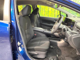 運転席シート廻りは使用感も少なく、良好な状態となっています。前オーナー様が丁寧に使っていたことがよくわかりますね。