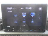 【 ホンダコネクト対応ナビ・LXM-237VFNi 】Bluetooth接続に対応しています。その他、TVやAM/FMラジオの視聴・CDやDVD再生・USB接続などが可能です。
