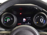 機能的で見やすいメーターです。