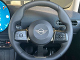 アクティブクルーズコントロール付き!前車との車間調整を自動で行ってくれるので、ロングドライブも楽楽です。