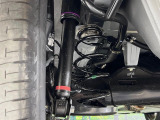 お車を安心してお乗りいただく為には、足回りの定期点検が欠かせません。サービスサポート(有償保証)では無料点検もご提供しており、安心のカーライフをお過ごしいただけるサポート体制が整っています。