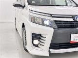フォグランプ装着車です。暗い夜道の車両前方を明るく照らします