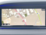 ●ベンツ純正ナビ:一体感のあるナビは、高級感ある車内を演出してくれます。Bluetooth再生などオーディオ機能も充実しておりますので、運転もより楽しめます♪