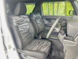 運転席シート廻りは使用感も少なく、良好な状態となっています。丁寧に使われていたことがよくわかりますね。