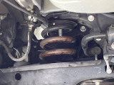 お車を安心してお乗りいただく為には、足回りの定期点検が欠かせません。サービスサポート(有償保証)では無料点検もご提供しており、安心のカーライフをお過ごしいただけるサポート体制が整っています。