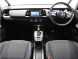 ◆インテリアパネル◆視界広々で非常に運転しやすくロングドライブでも疲れを感じさせないすっきりとまとまったインパネ周りです。