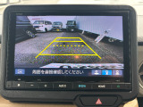 バックカメラも付いています! 運転が不慣れな方でも安心して駐車が可能です!