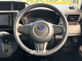インテリアに合わせたデザインのステアリングは、運転される方のことも考え、運転しやすい形状、大きさです。是非一度、実際に触ってお確かめください。