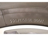 225/60R18    車両装着タイヤサイズです。 タイヤのご相談もトヨタモビリティ石川にお任せください