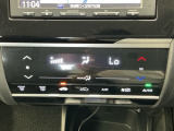 オートエアコン付きです!お好みの温度をセットするだけでエアコンの風量などを自動でコントロール。快適な車内でお過ごしいただけます。