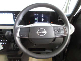 運転が楽しくなる明るく開放的な運転席まわりです。