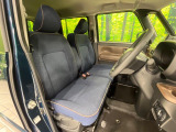 運転席シート廻りは使用感も少なく、良好な状態となっています。丁寧に使われていたことがよくわかりますね。