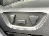 【パワーシート】スイッチ一つで簡単にシートの微調整が可能!電動だから力もいりません!快適なシートポジションにセットして、快適なドライブをお楽しみください。