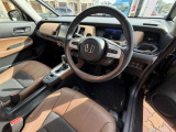 【運転席】