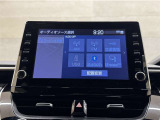 ディスプレイオーディオを装備。スマホと車をつなぐことで、これまでのナビに加えていろんなサービスが楽しめます。