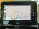日産純正9インチメモリーナビ(MM223D-L)装備。スマートフォンによる部分地図更新、Bluetooth接続での音楽視聴、快適な画面操作と高音質なオーディオ再生。無料地図更新付きです。