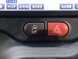 片側電動スライドドアが付いています。乗り降りがらくらく♪ボタン一つでスライドドアの開閉が可能です。お子様連れには嬉しい機能ですね。ご家族には喜ばれるアイテムの1つです。