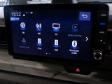 Bluetooth、AM、FM、スマートフォン接続ができます。