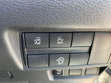 オートスライドドアは、運転席前にあるスイッチの操作でもオート開閉ができ、とても便利です。