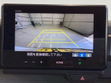 便利な3ビュー切り替え、ガイド線表示付きのバックカメラです。後退時、後方の視界をサポートします
