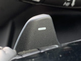 ■パドルシフト■ステアリングから手を離さずに、簡単にシフトチェンジ。マニュアル車感覚のシフトチェンジが愉しめます。自分の手で操縦している感が増して運転を愉しく出来る装備です!
