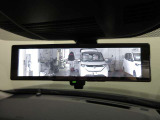 スマートルームミラー付きで後部座席に乗車してても後方がしっかり見れます