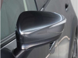 【ドアミラーウインカー】格好良さだけではなく対向車両からの視認性もよく安全に走行する為の安全装備のひとつです。
