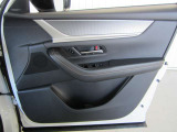 走行中に風切り音やロードノイズで音が聞こえにくいことはありませんか?BOSEスピーカーは走行状況に応じて音の調整をしてくれますので、ボリュームを自分で調整することなく快適に音楽を楽しむことができます!
