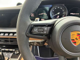 3リッター水平対向6気筒 24バルブ ツインターボ 385PS/6,500rpm 45.9kgfm/1,950~5,000rpm 8速PDK 245/35ZR20 305/30ZR21 Carrera Classic whee