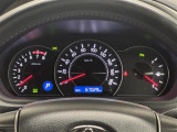 【メーターまわり】ドライバーから見やすい位置にあって安全運転に寄与します。メーターも見やすくてシンプルなデザインになっております。