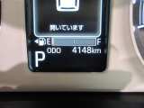 たとえばダイハツのお店にある、たくさんのスマアシ搭載車は、正常に作動する事をしっかり確認します。