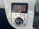 すっきりした運転席周りにはナビやエアコンの操作パネルを設置しておりますので、お一人での運転でもご安心できます。