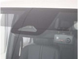 TOYOTA SAFETY SENSEは道路状況、車両状態、天候状態及びドライバーの操作状況などによっては、作動しない場所があります。あくまで運転補助機能です。