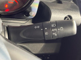 【オートライト】周りの明るさに応じて自動でヘッドライトの点灯・消灯ができる機能です!ライトの付け忘れ・消し忘れなどが無くなり、雨の日や夕方の走行も安心!トンネル通過時も便利ですね♪